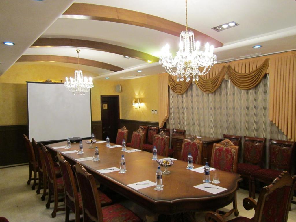 Merey Hotel Karagandy Exteriér fotografie
